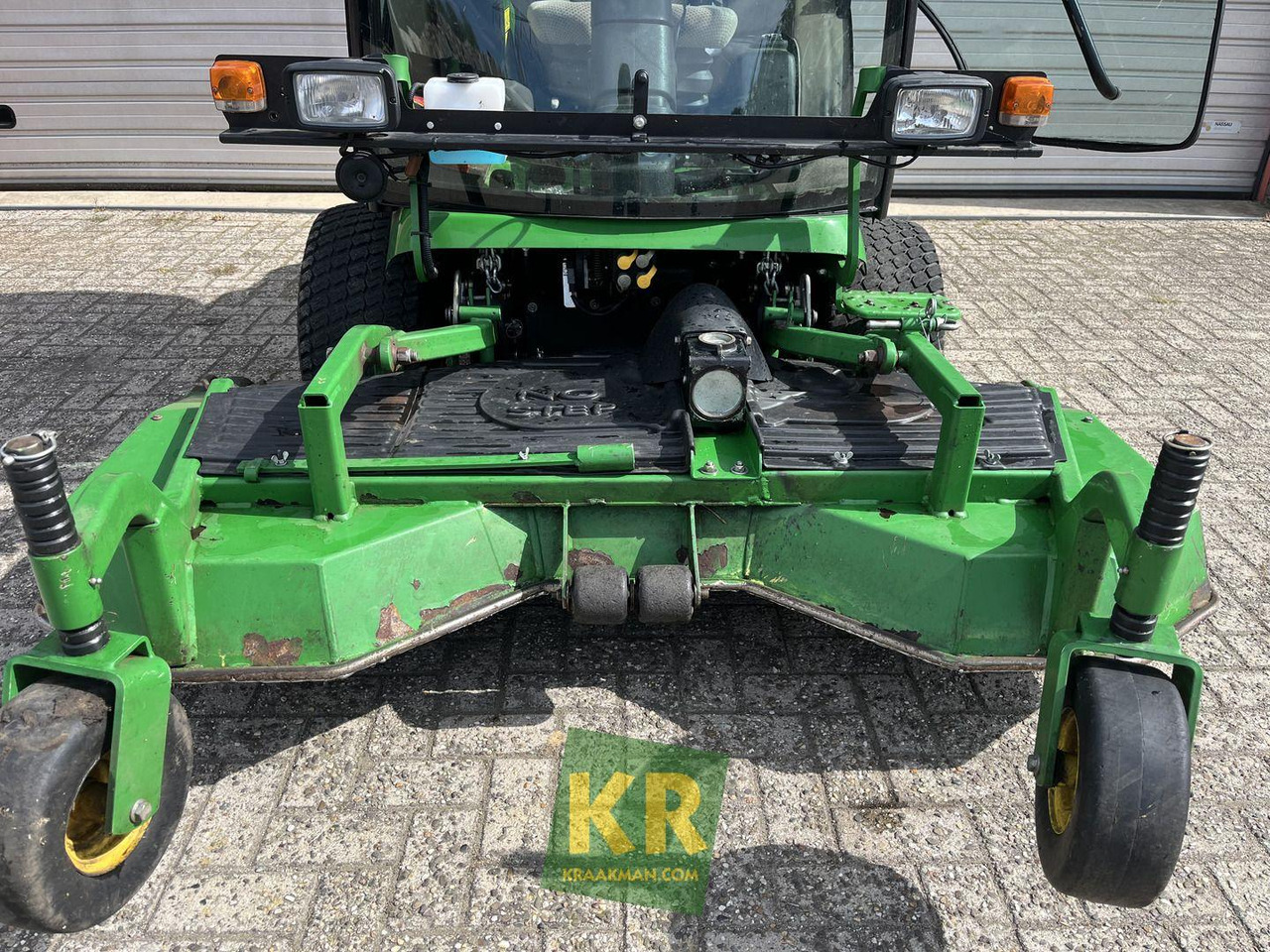 John Deere 1585 - جزازة المروج: صور 2 John Deere 1585 - جزازة المروج: صور 2