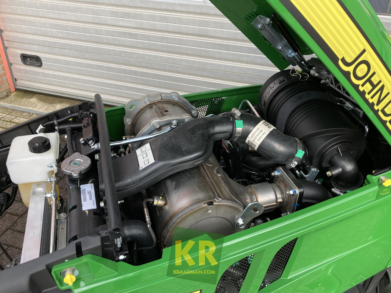 John Deere 3038E - جرار صغير: صور 4 John Deere 3038E - جرار صغير: صور 4