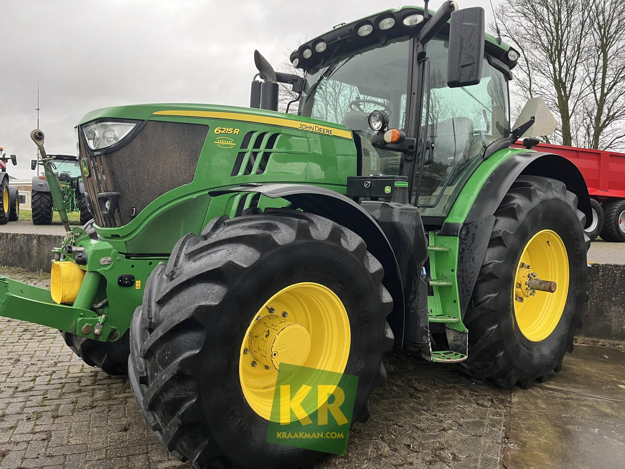 John Deere 6215R - جرار: صور 1 John Deere 6215R - جرار: صور 1