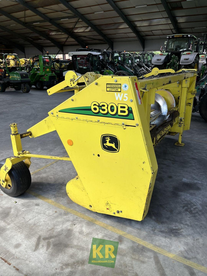 John Deere 630B - معدات حصادة الأعلاف: صور 3 John Deere 630B - معدات حصادة الأعلاف: صور 3