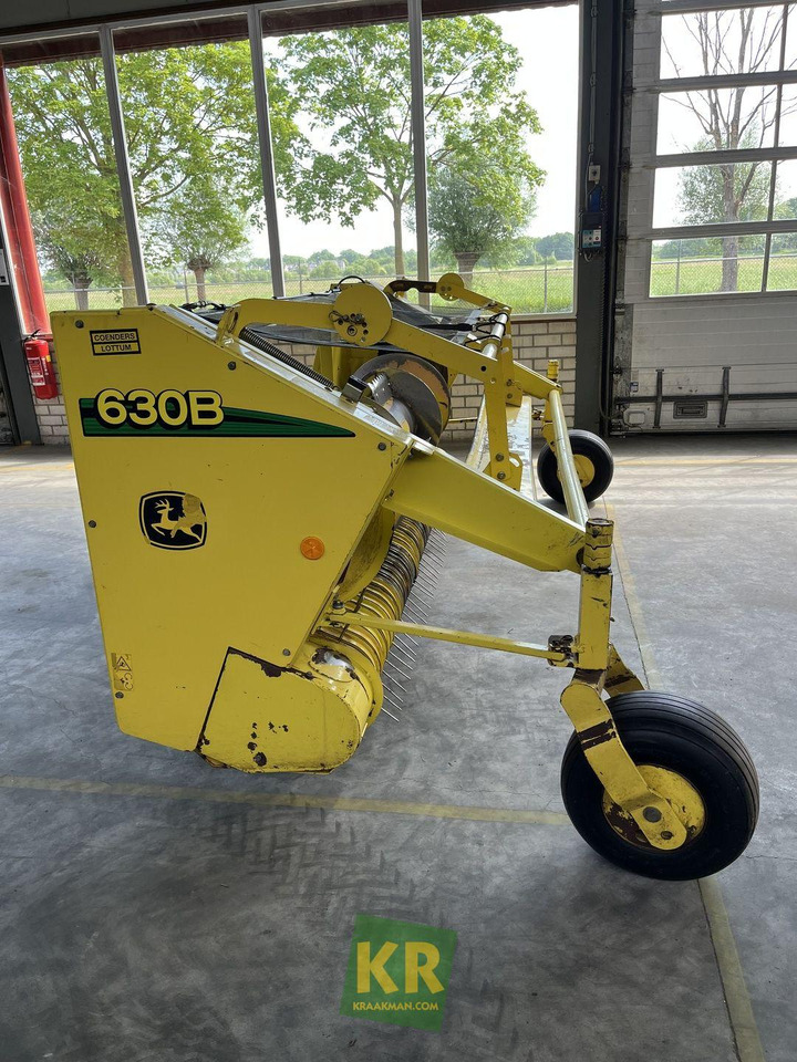 John Deere 630B - معدات حصادة الأعلاف: صور 2 John Deere 630B - معدات حصادة الأعلاف: صور 2