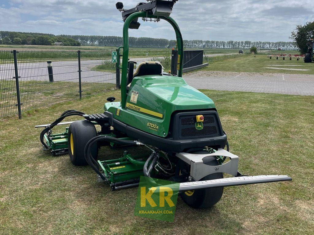 John Deere 6700A - جزازة المروج: صور 4 John Deere 6700A - جزازة المروج: صور 4