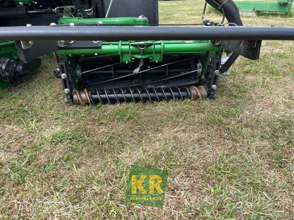 John Deere 6700A - جزازة المروج: صور 3 John Deere 6700A - جزازة المروج: صور 3