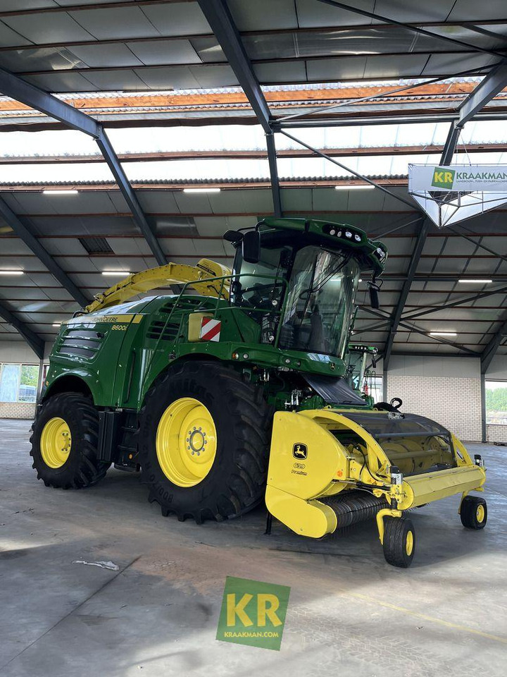 John Deere 8600 - حصادة الأعلاف: صور 2 John Deere 8600 - حصادة الأعلاف: صور 2