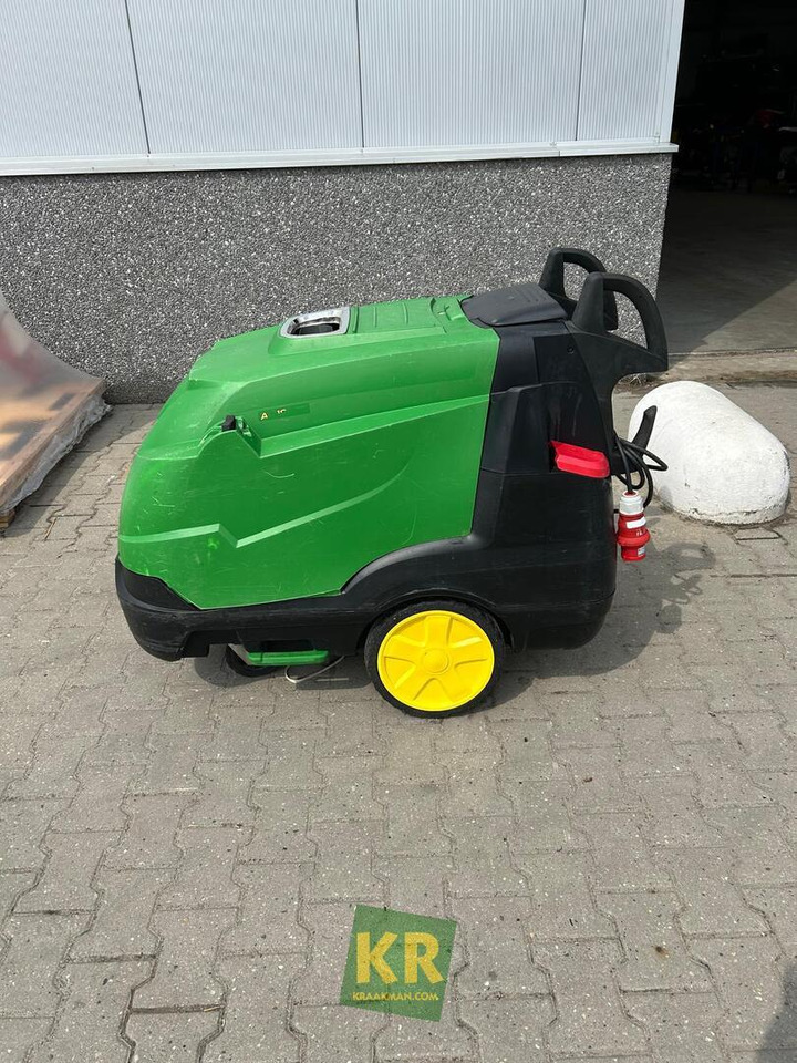 John Deere AC  - ماكينة غسيل ضغط عالي: صور 1 John Deere AC  - ماكينة غسيل ضغط عالي: صور 1