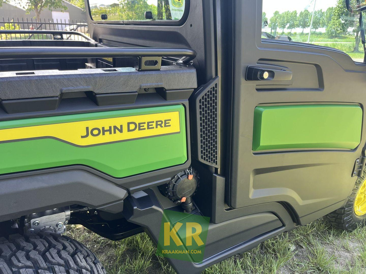 John Deere XUV875M - اتفس: صور 4 John Deere XUV875M - اتفس: صور 4