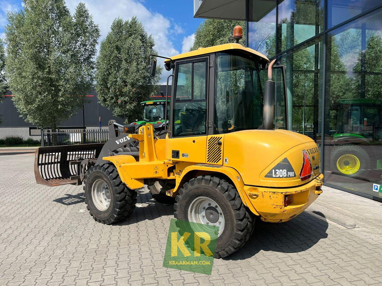 L30B Volvo - اللودر بعجل: صور 2 L30B Volvo - اللودر بعجل: صور 2