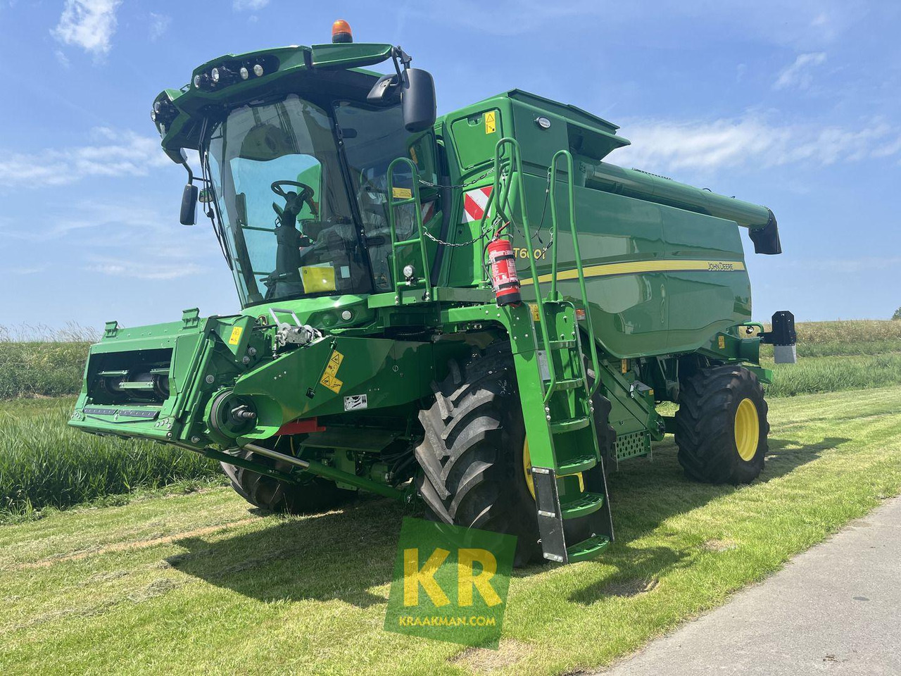 T660 John Deere - حصادة شاملة: صور 1 T660 John Deere - حصادة شاملة: صور 1