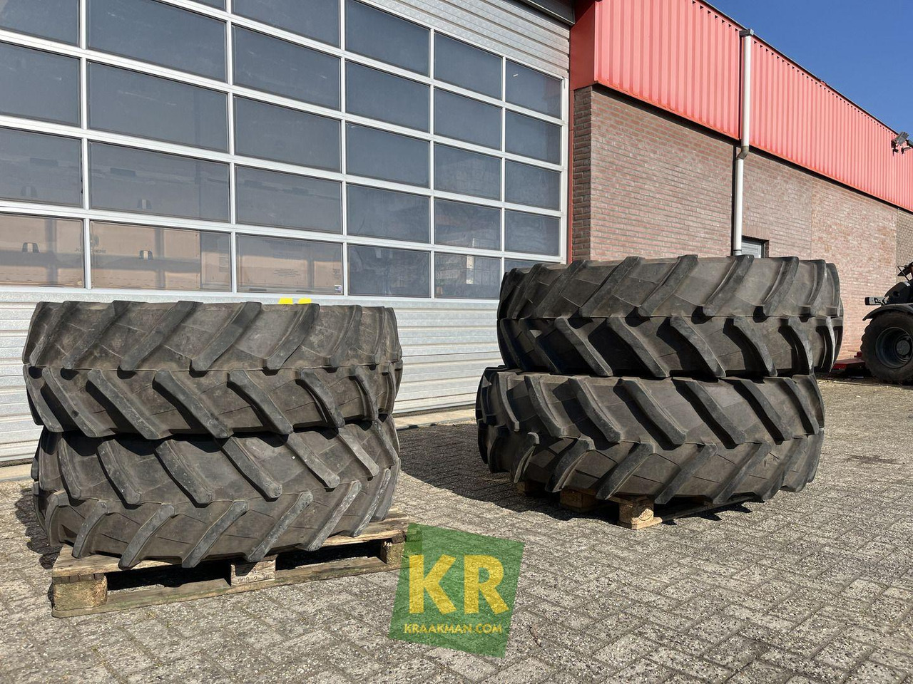 Trelleborg Banden Trelleborg - عجلات - الآلات والماكينات الزراعية: صور 1 Trelleborg Banden Trelleborg - عجلات - الآلات والماكينات الزراعية: صور 1
