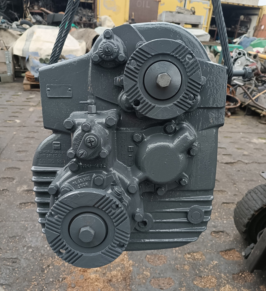 MERCEDES-BENZ SKRZYNIA ROZDZIELCZA REDUKTOR VG900 4x4 SK 1824 1827 - محرك سوينغ: صور 1 MERCEDES-BENZ SKRZYNIA ROZDZIELCZA REDUKTOR VG900 4x4 SK 1824 1827 - محرك سوينغ: صور 1