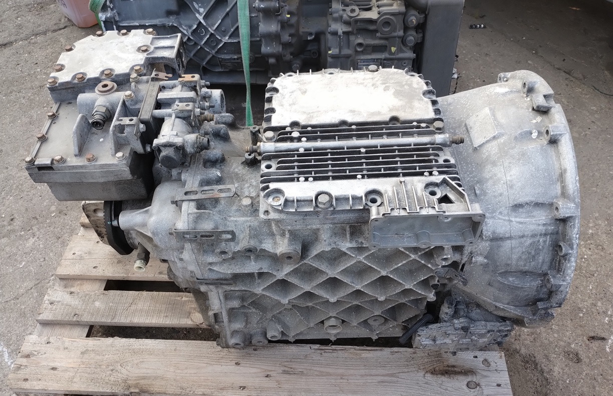 VOLVO FH 4 FM AT2612F RETARDER - علبة التروس و قطع الغيار: صور 1 VOLVO FH 4 FM AT2612F RETARDER - علبة التروس و قطع الغيار: صور 1