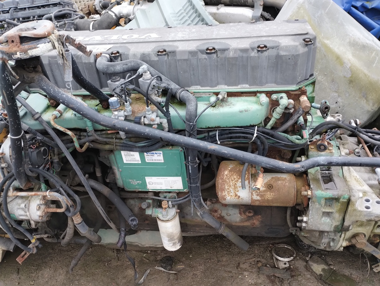 VOLVO FH12 FM12 FL10 FM10 D12A420 D12D380 8500, 8700, 9700, 9900, B12 - المحرك و قطع الغيار - شاحنة: صور 3 VOLVO FH12 FM12 FL10 FM10 D12A420 D12D380 8500, 8700, 9700, 9900, B12 - المحرك و قطع الغيار - شاحنة: صور 3