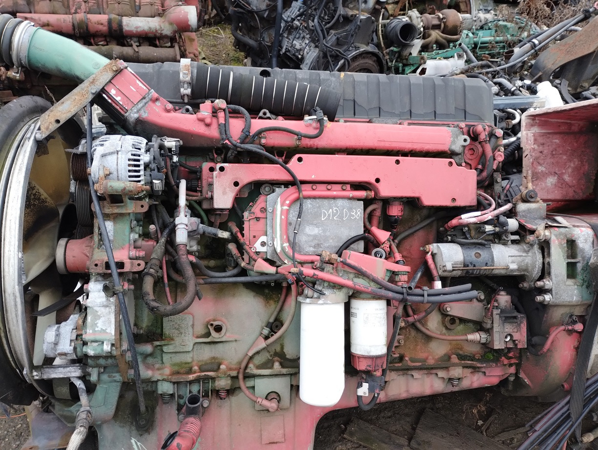 VOLVO FH12 FM12 FL10 FM10 D12A420 D12D380 8500, 8700, 9700, 9900, B12 - المحرك و قطع الغيار - شاحنة: صور 2 VOLVO FH12 FM12 FL10 FM10 D12A420 D12D380 8500, 8700, 9700, 9900, B12 - المحرك و قطع الغيار - شاحنة: صور 2