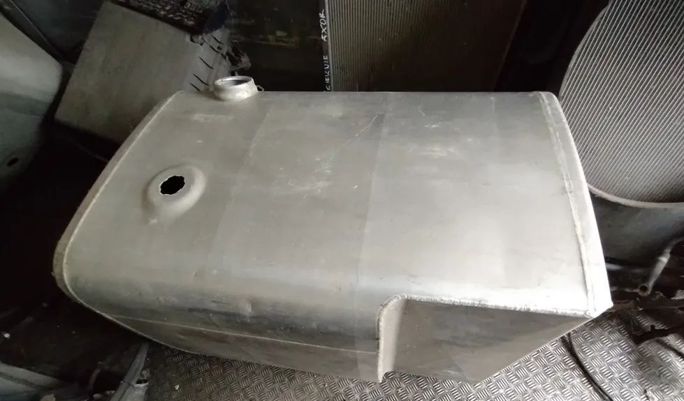 Zbiornik paliwa IVECO 100x70x70 450 LIT - خزان وقود - شاحنة: صور 3 Zbiornik paliwa IVECO 100x70x70 450 LIT - خزان وقود - شاحنة: صور 3