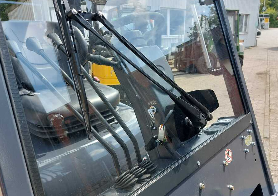 Artison PFD25.33 9L -II - رافعة شوكية ديزل: صور 4 Artison PFD25.33 9L -II - رافعة شوكية ديزل: صور 4