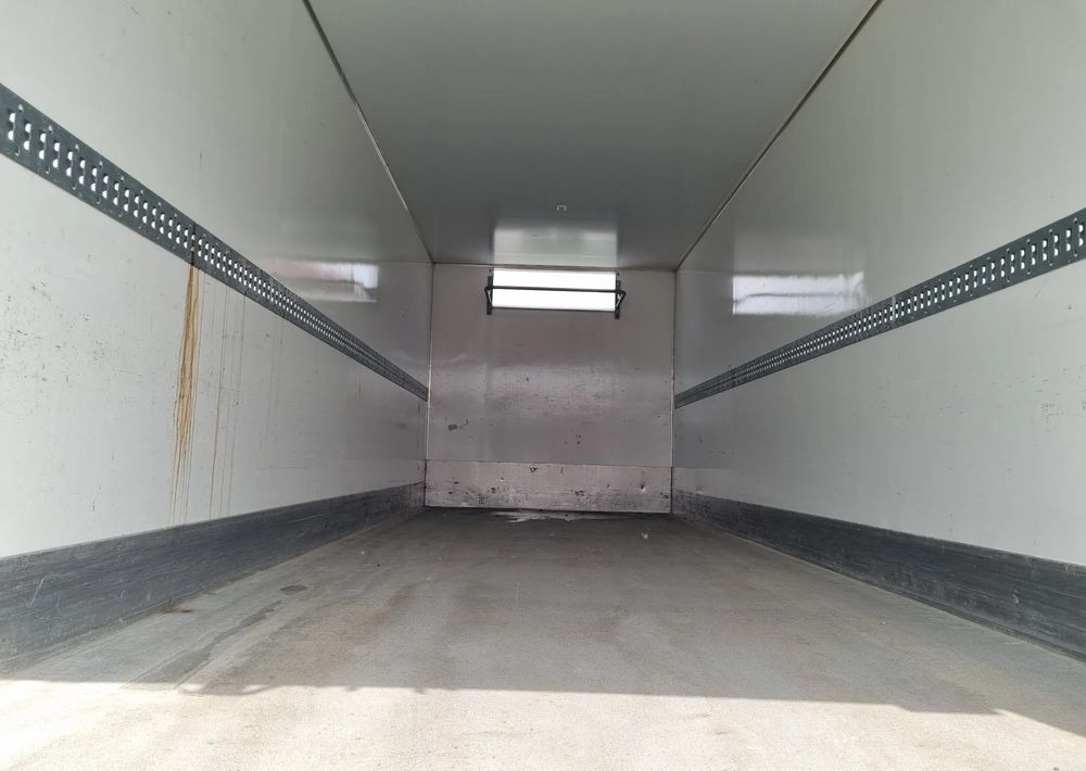 Mercedes-Benz Antos 1830 - مبردة شاحنة: صور 5 Mercedes-Benz Antos 1830 - مبردة شاحنة: صور 5