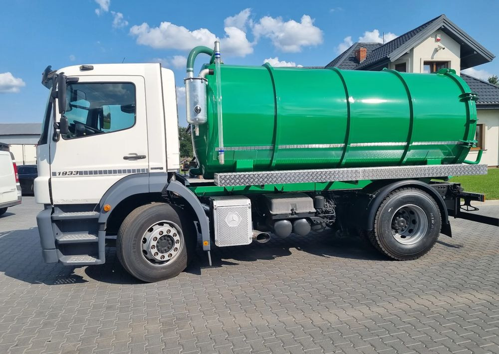 Mercedes-Benz Axor 1829 1833 - شاحنة القمامة: صور 3 Mercedes-Benz Axor 1829 1833 - شاحنة القمامة: صور 3