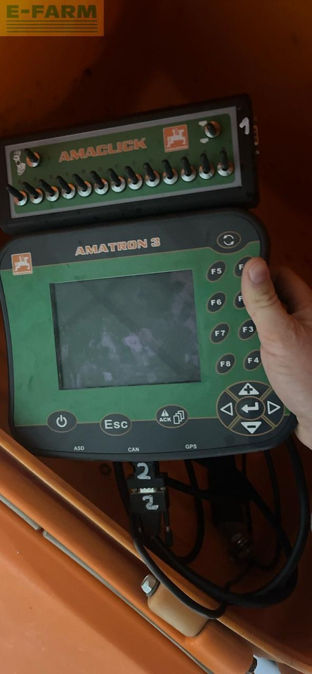 آلة الرش المقطورة Amazone UX 4200 Super: صور 10