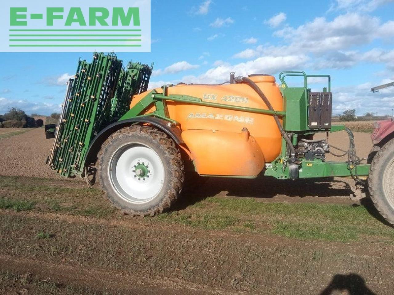 Amazone ux 4200 - آلة الرش المقطورة: صور 1 Amazone ux 4200 - آلة الرش المقطورة: صور 1