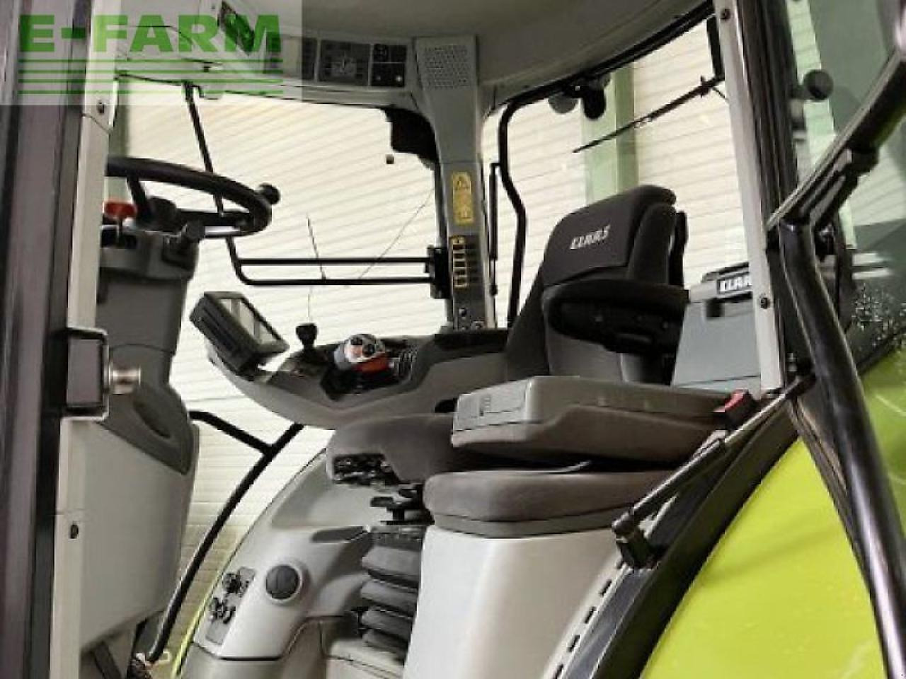 جرار CLAAS arion 650 cebis cmatic CMATIC CEBIS: صور 8 جرار CLAAS arion 650 cebis cmatic CMATIC CEBIS: صور 8
