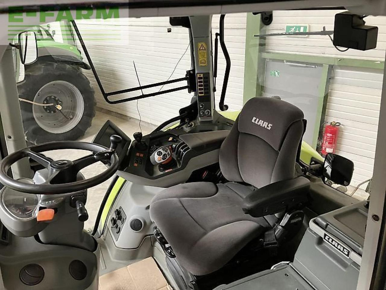 جرار CLAAS arion 650 cebis cmatic CMATIC CEBIS: صور 9 جرار CLAAS arion 650 cebis cmatic CMATIC CEBIS: صور 9