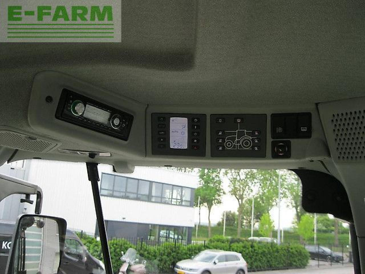 جرار CLAAS arion 660 cmatic: صور 12