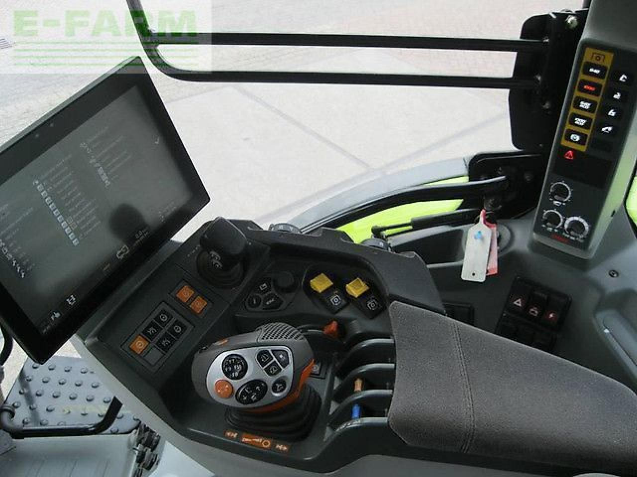 جرار CLAAS arion 660 cmatic: صور 11