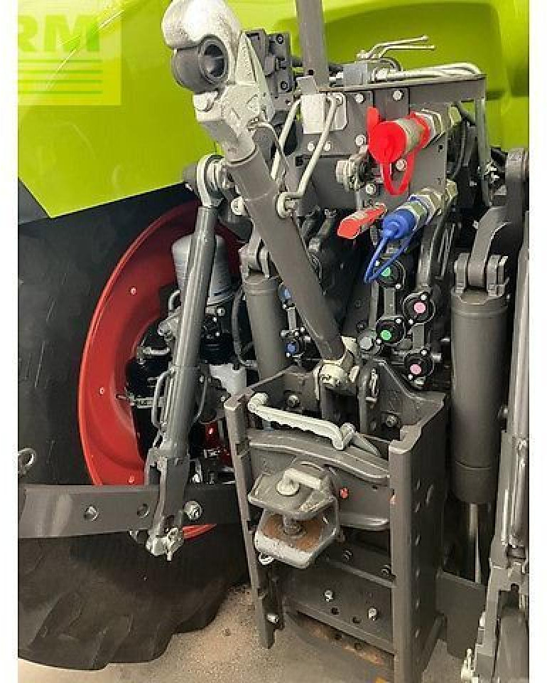 جرار CLAAS arion 660 cmatic: صور 9