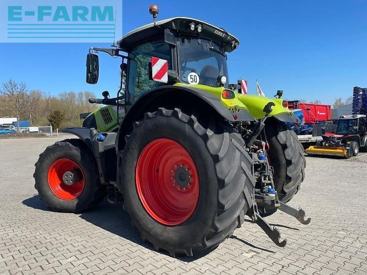 CLAAS axion 850 cmatic - stage v ci - جرار: صور 4 CLAAS axion 850 cmatic - stage v ci - جرار: صور 4