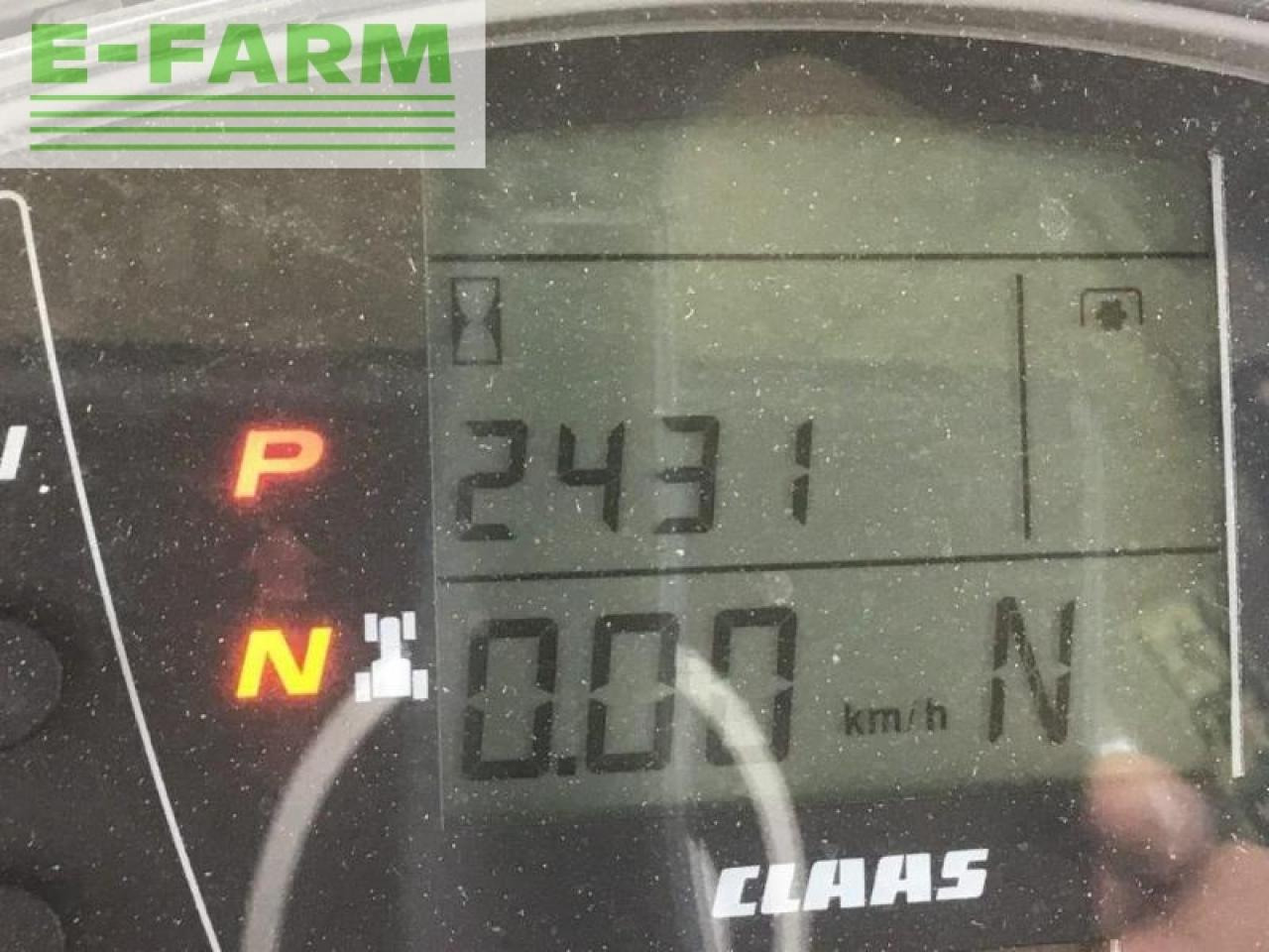 جرار CLAAS axion 870: صور 9