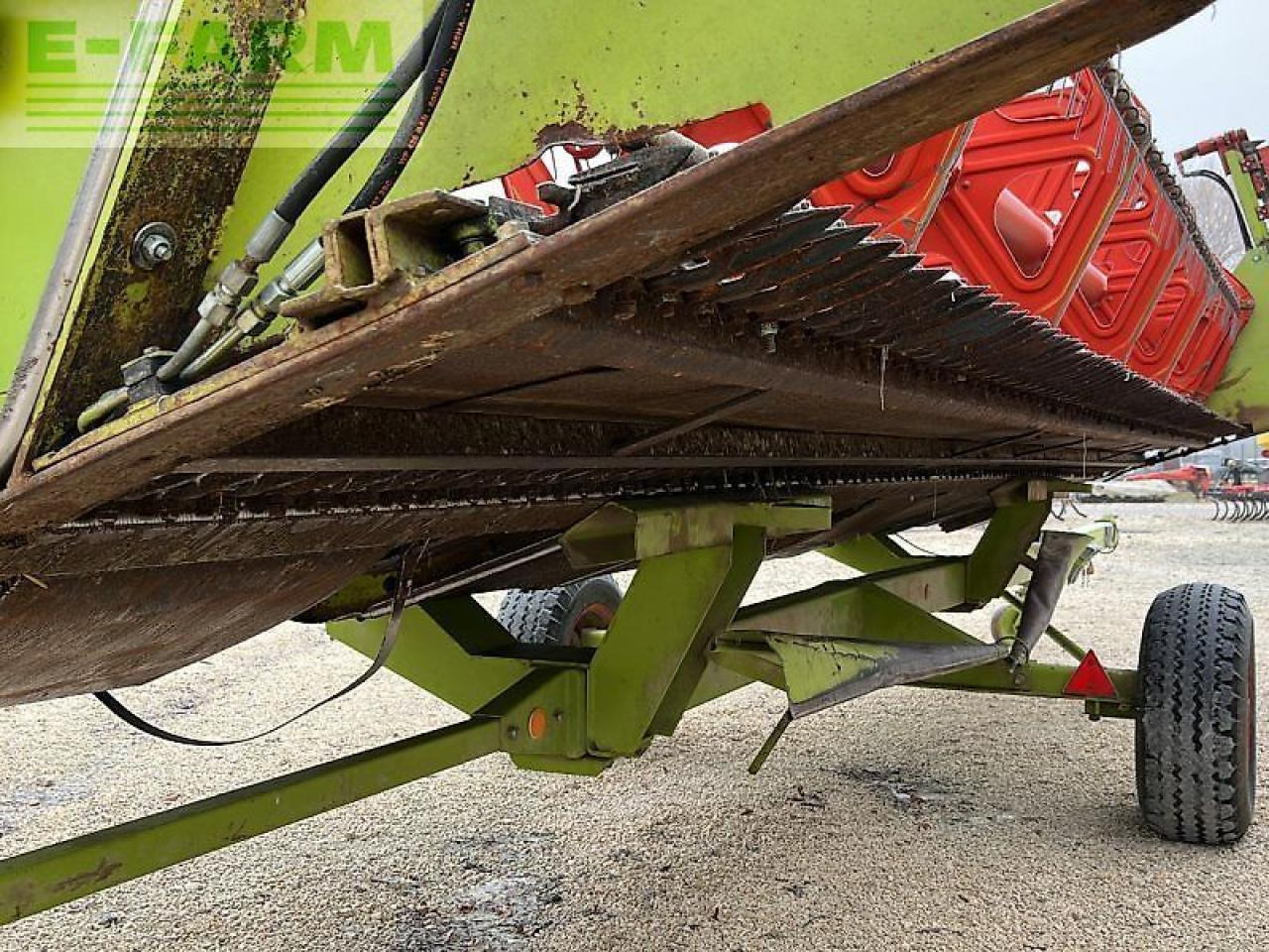 حصادة شاملة CLAAS lexion 460: صور 17