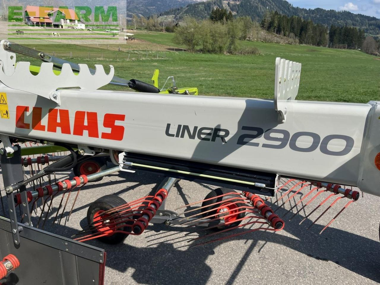 لمّامَة القش CLAAS liner 2900 trend: صور 6