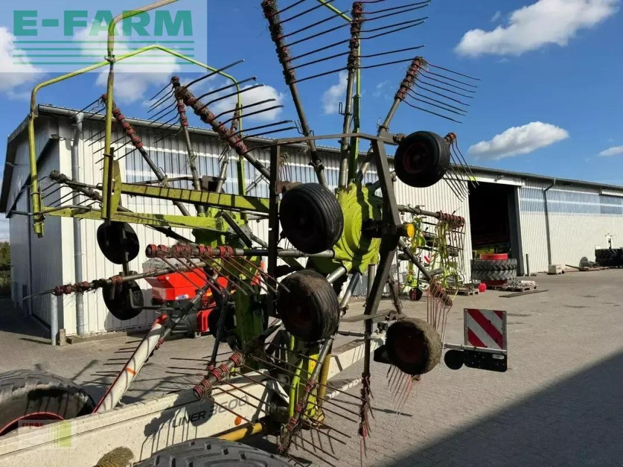 لمّامَة القش CLAAS liner 3600: صور 14 لمّامَة القش CLAAS liner 3600: صور 14