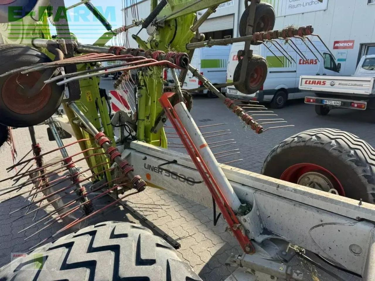 CLAAS liner 3600 - لمّامَة القش: صور 4 CLAAS liner 3600 - لمّامَة القش: صور 4