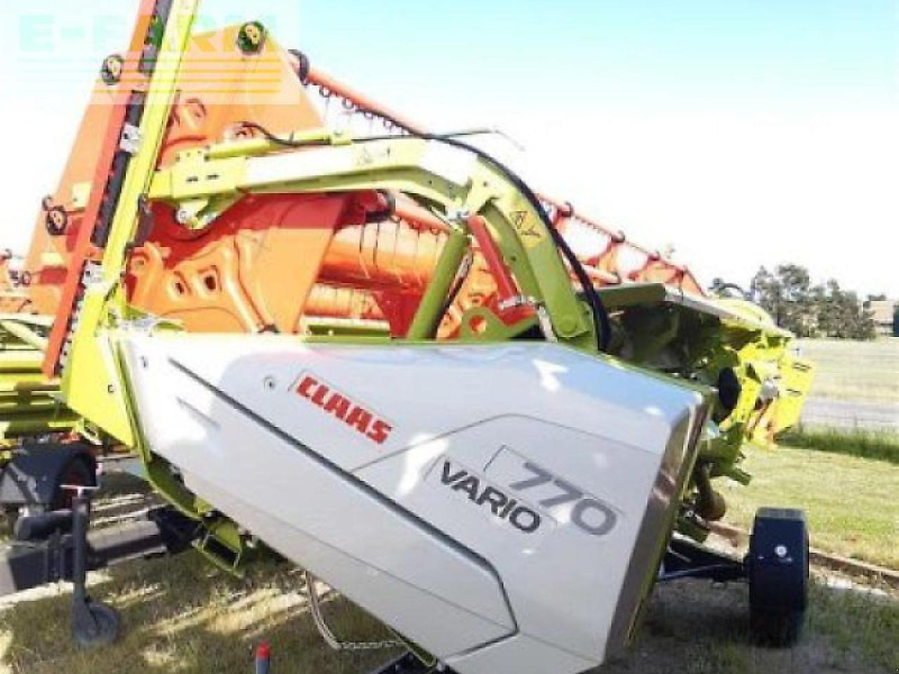 حصادة شاملة CLAAS mähdr. trion 730 + v770: صور 17