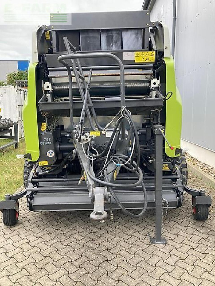 CLAAS variant 485 rc pro - مكبس البالات المستطيله: صور 5 CLAAS variant 485 rc pro - مكبس البالات المستطيله: صور 5