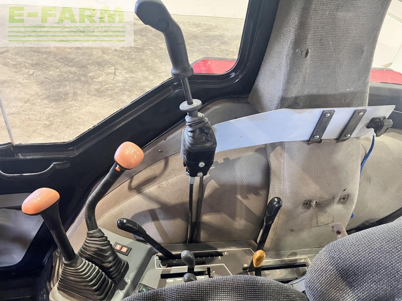 جرار Case-IH 4230 xl a: صور 12
