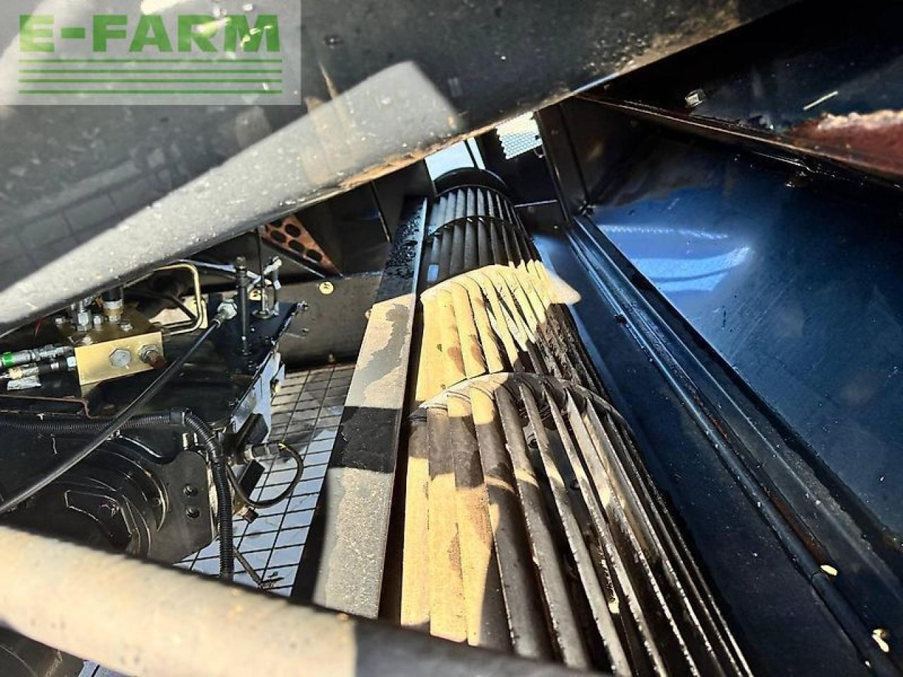 حصادة شاملة Case-IH 5088: صور 14