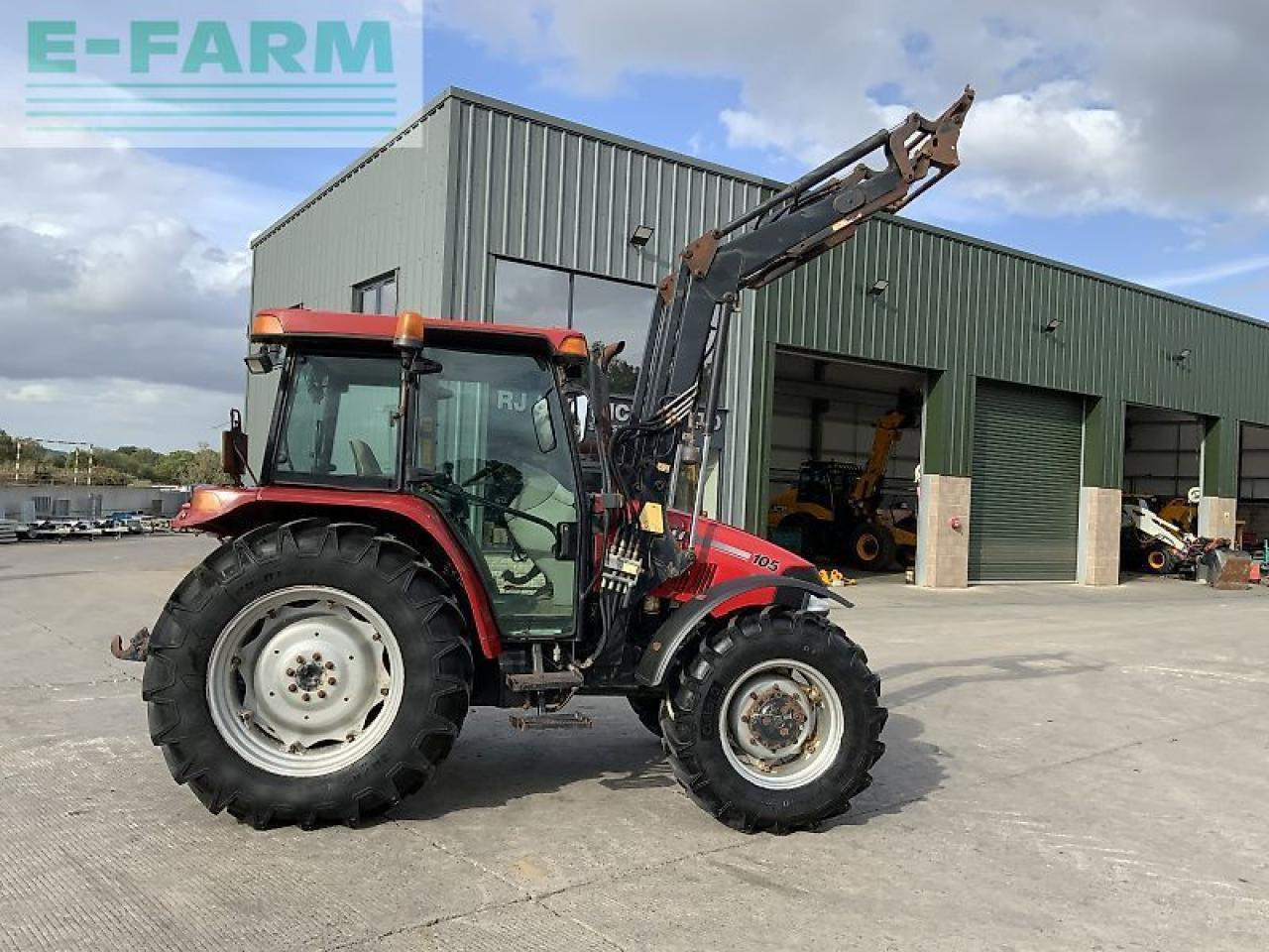 Case-IH jxu 105 tractor (st23938) - جرار: صور 1 Case-IH jxu 105 tractor (st23938) - جرار: صور 1