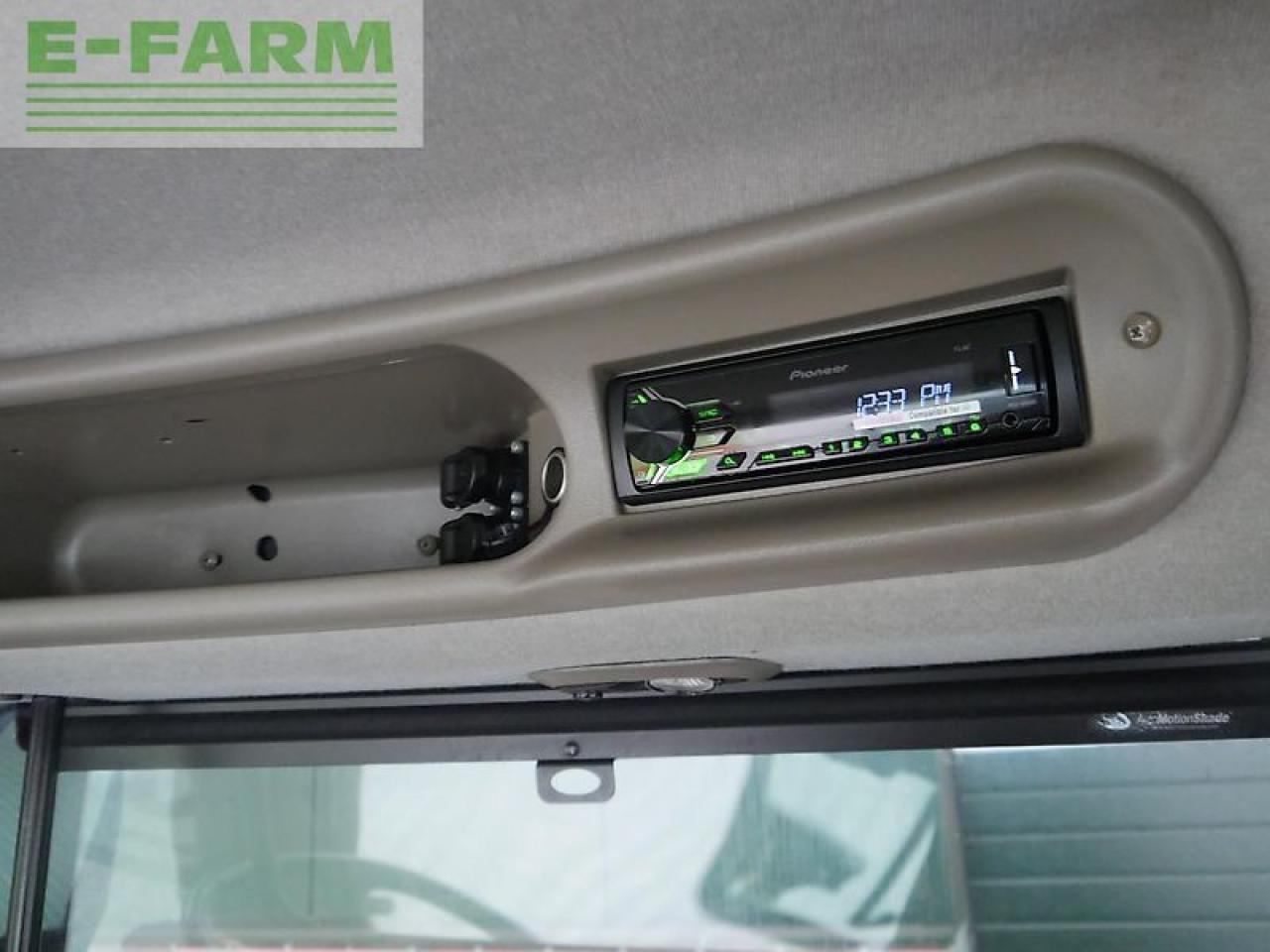 جرار Case-IH magnum 340 rowtrac gps: صور 18