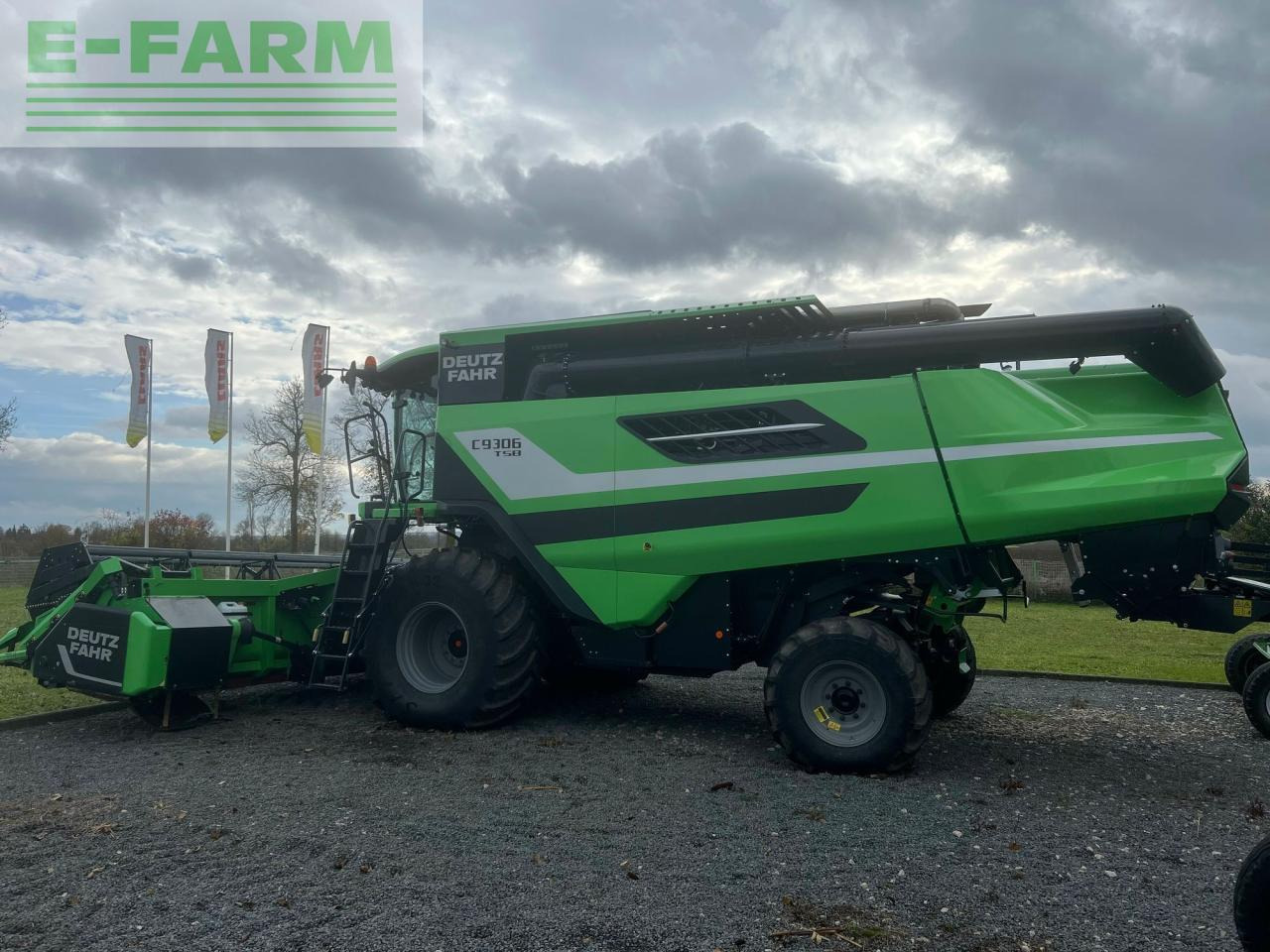 Deutz-Fahr c 9306 tsb - حصادة شاملة: صور 4 Deutz-Fahr c 9306 tsb - حصادة شاملة: صور 4