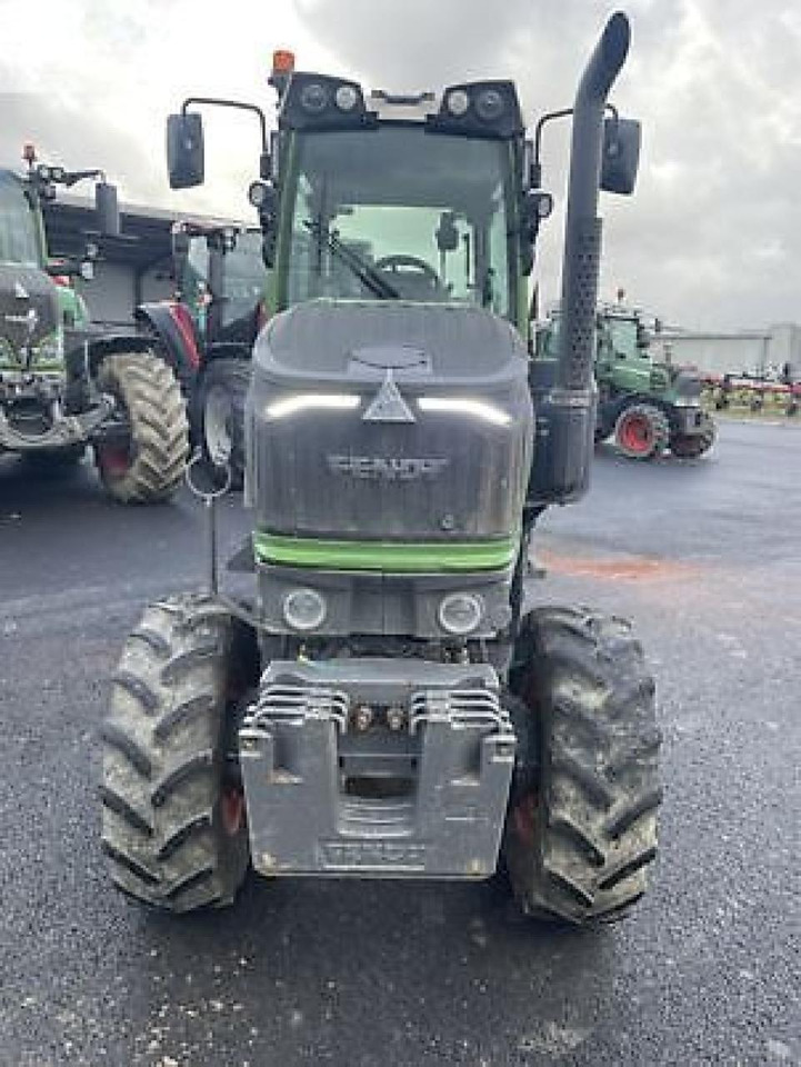 Fendt 209 v vario V - جرار: صور 2 Fendt 209 v vario V - جرار: صور 2