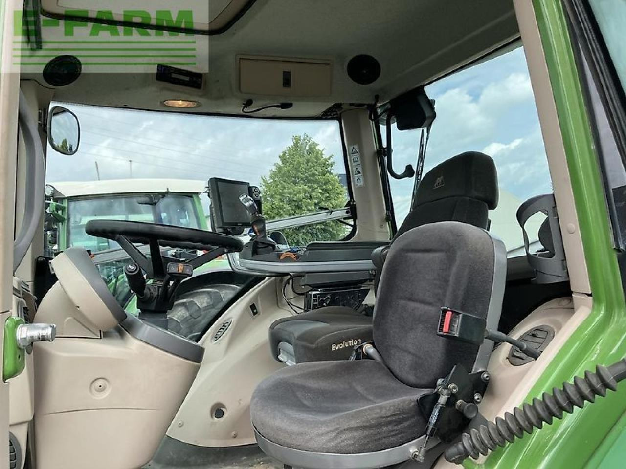 جرار Fendt 828 vario s4: صور 6