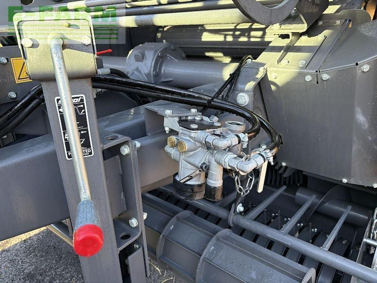 مكبس البالات المستطيله Fendt rotana 130 f xtra: صور 7 مكبس البالات المستطيله Fendt rotana 130 f xtra: صور 7