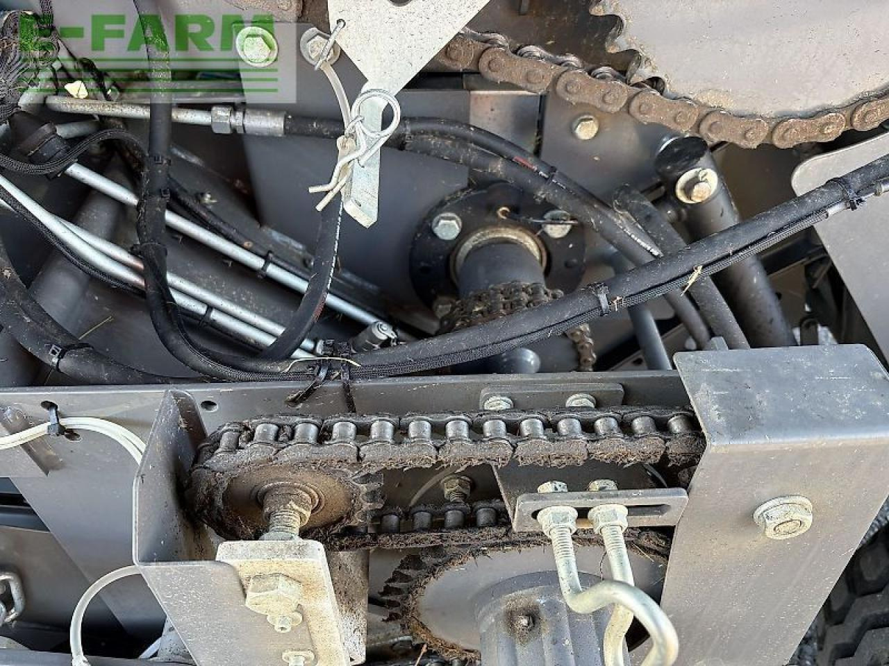 مكبس البالات المستطيله Fendt rotana 130 f xtra: صور 12 مكبس البالات المستطيله Fendt rotana 130 f xtra: صور 12