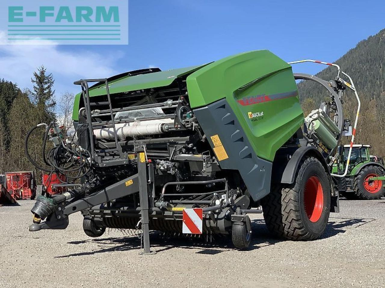 Fendt rundballenpresse rotana 130f combi - مكبس البالات المستطيله: صور 1 Fendt rundballenpresse rotana 130f combi - مكبس البالات المستطيله: صور 1