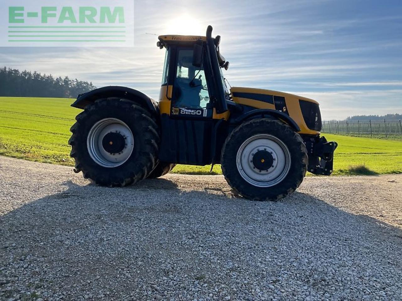 JCB fastrac 8250 - جرار: صور 4 JCB fastrac 8250 - جرار: صور 4