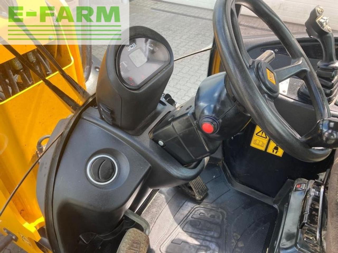 حفارة مصغرة JCB tm220t4a: صور 10