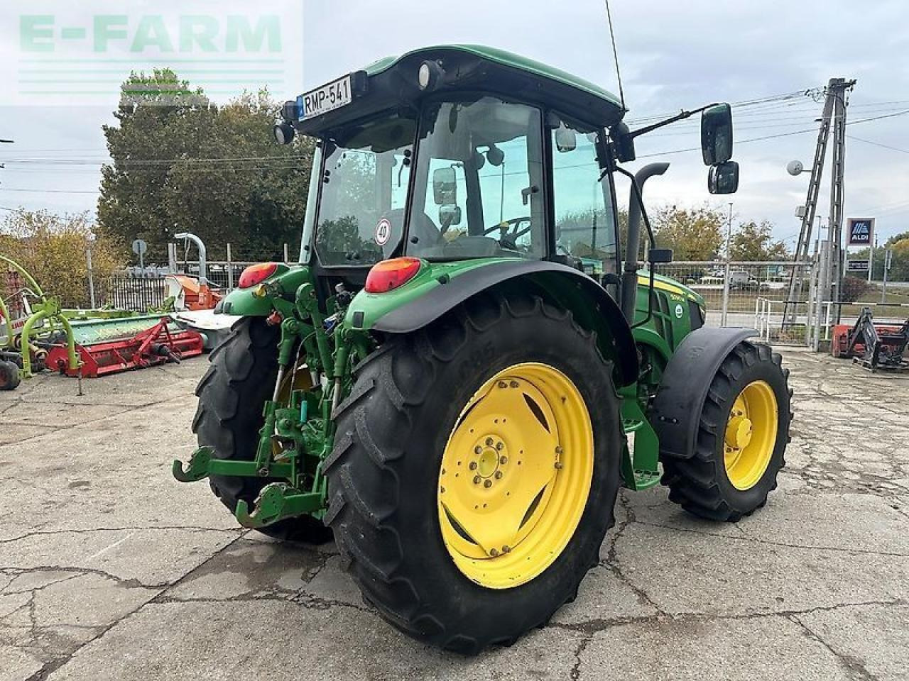 John Deere 5090m - جرار: صور 5 John Deere 5090m - جرار: صور 5