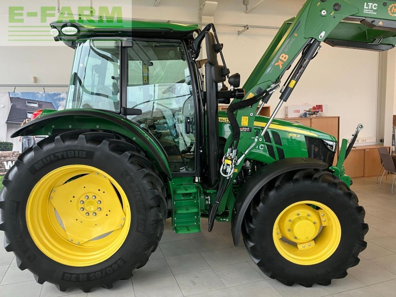 John Deere 5115R - جرار: صور 5 John Deere 5115R - جرار: صور 5
